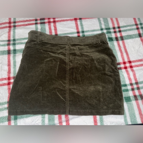Green Forever 21 Mini Skirt - Picture 5 of 5